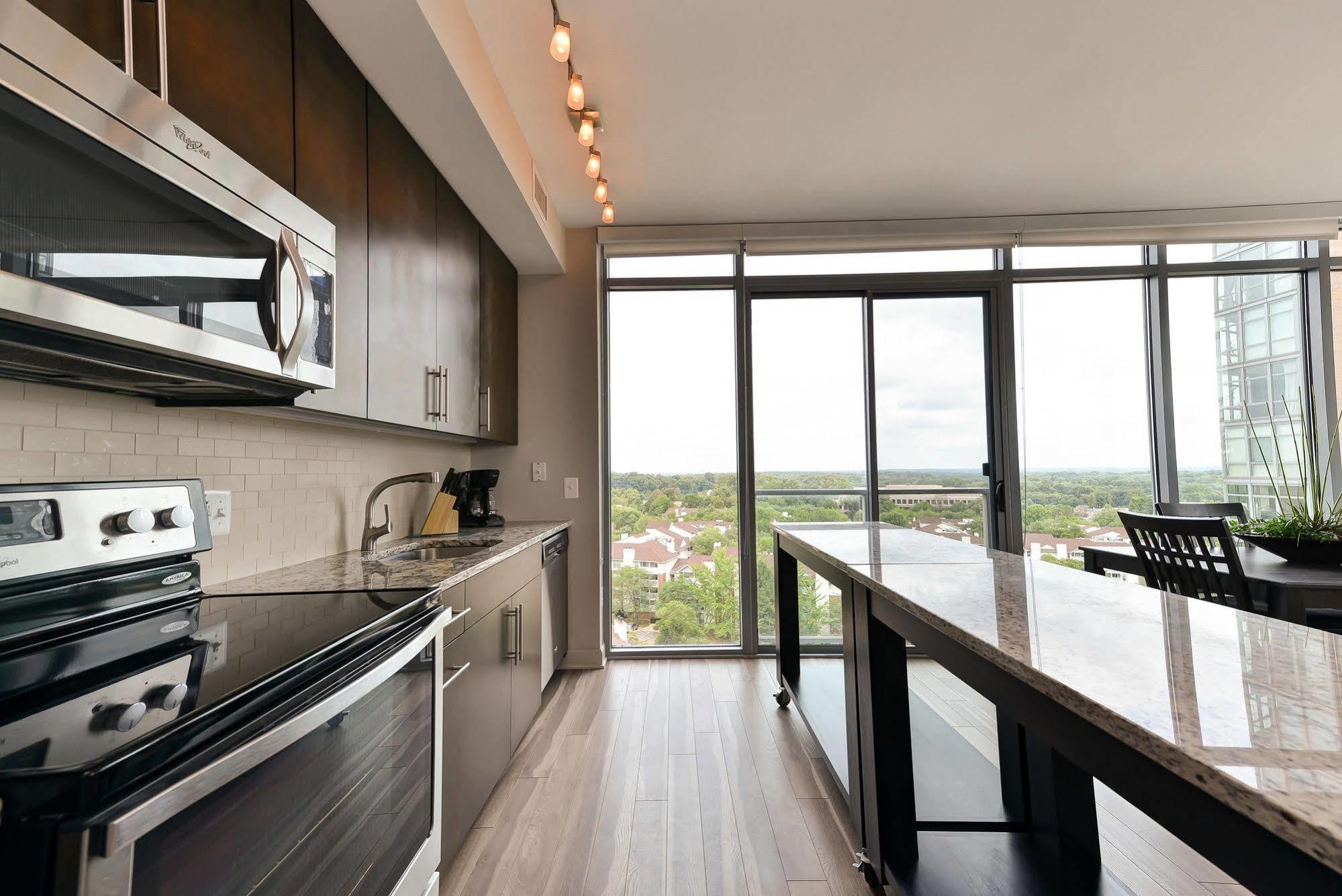 Ovation At Park Crest By Bridgestreet Hotel Tysons Corner Exterior photo