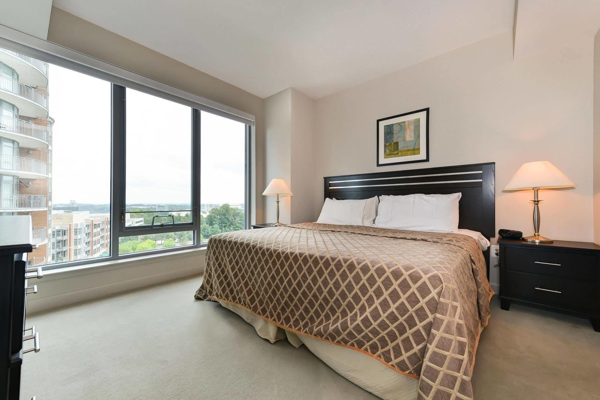 Ovation At Park Crest By Bridgestreet Hotel Tysons Corner Exterior photo